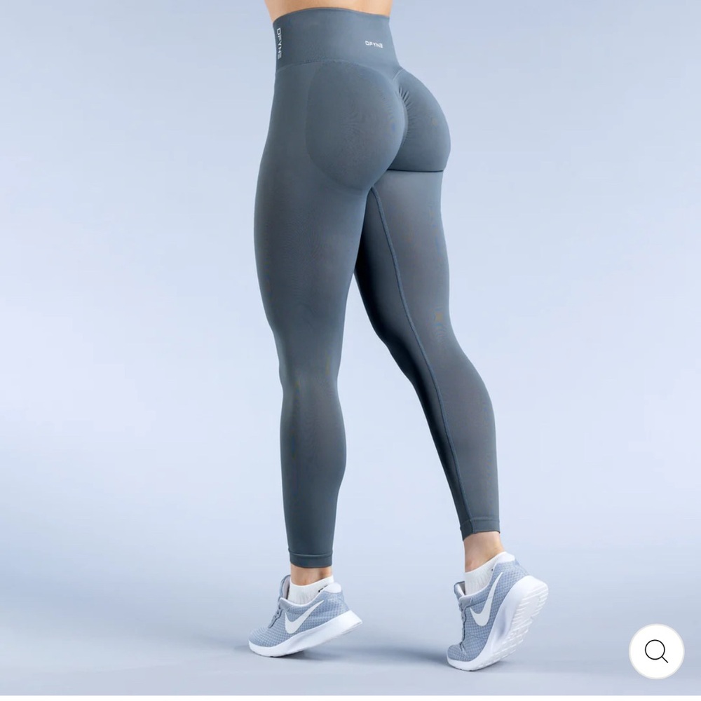 DFYNE  Women's Dynamic Leggings stone grey , size medium, Brand New